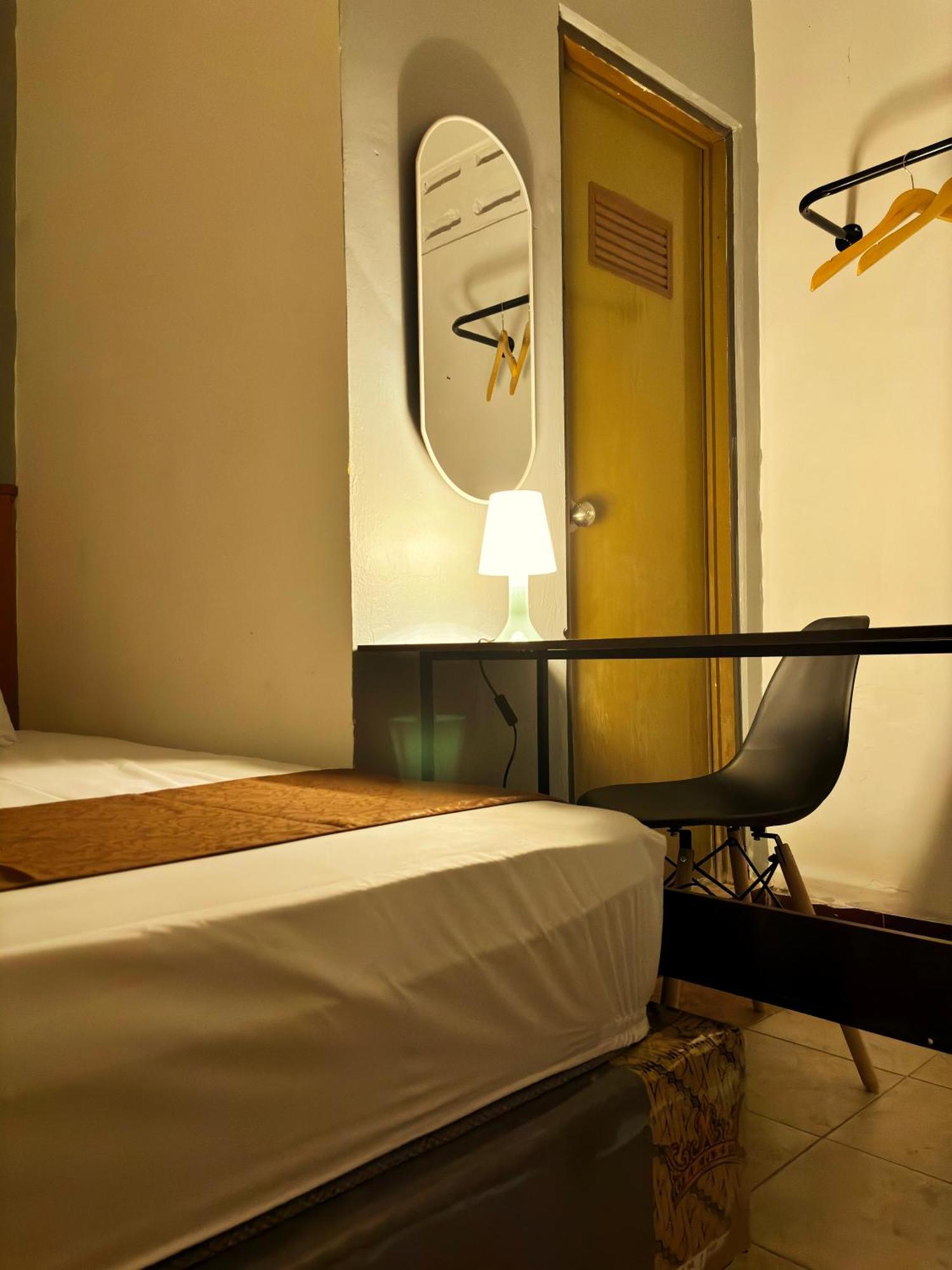 Jogja Day Inn Yogyakarta Kültér fotó