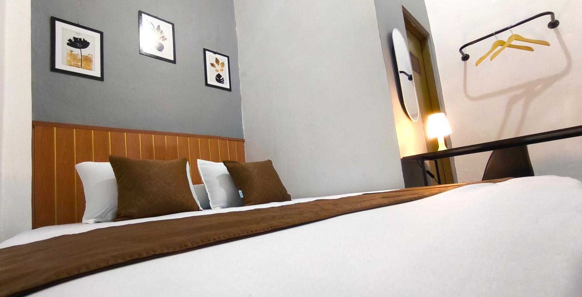 Jogja Day Inn Yogyakarta Kültér fotó