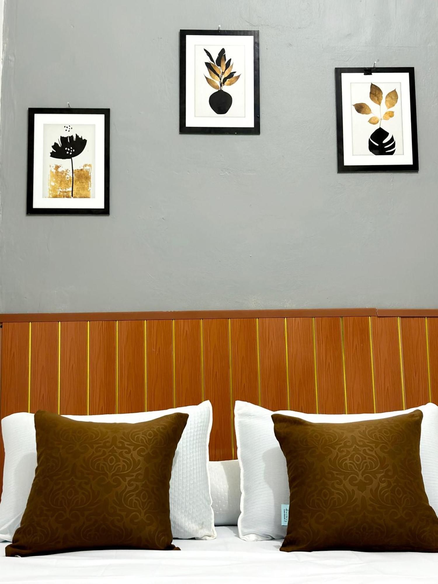 Jogja Day Inn Yogyakarta Kültér fotó