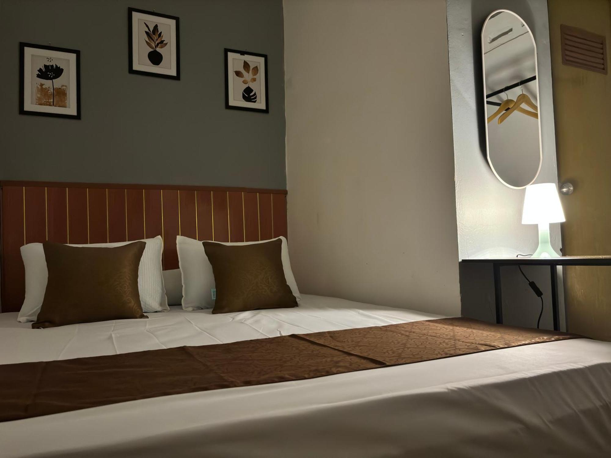 Jogja Day Inn Yogyakarta Kültér fotó