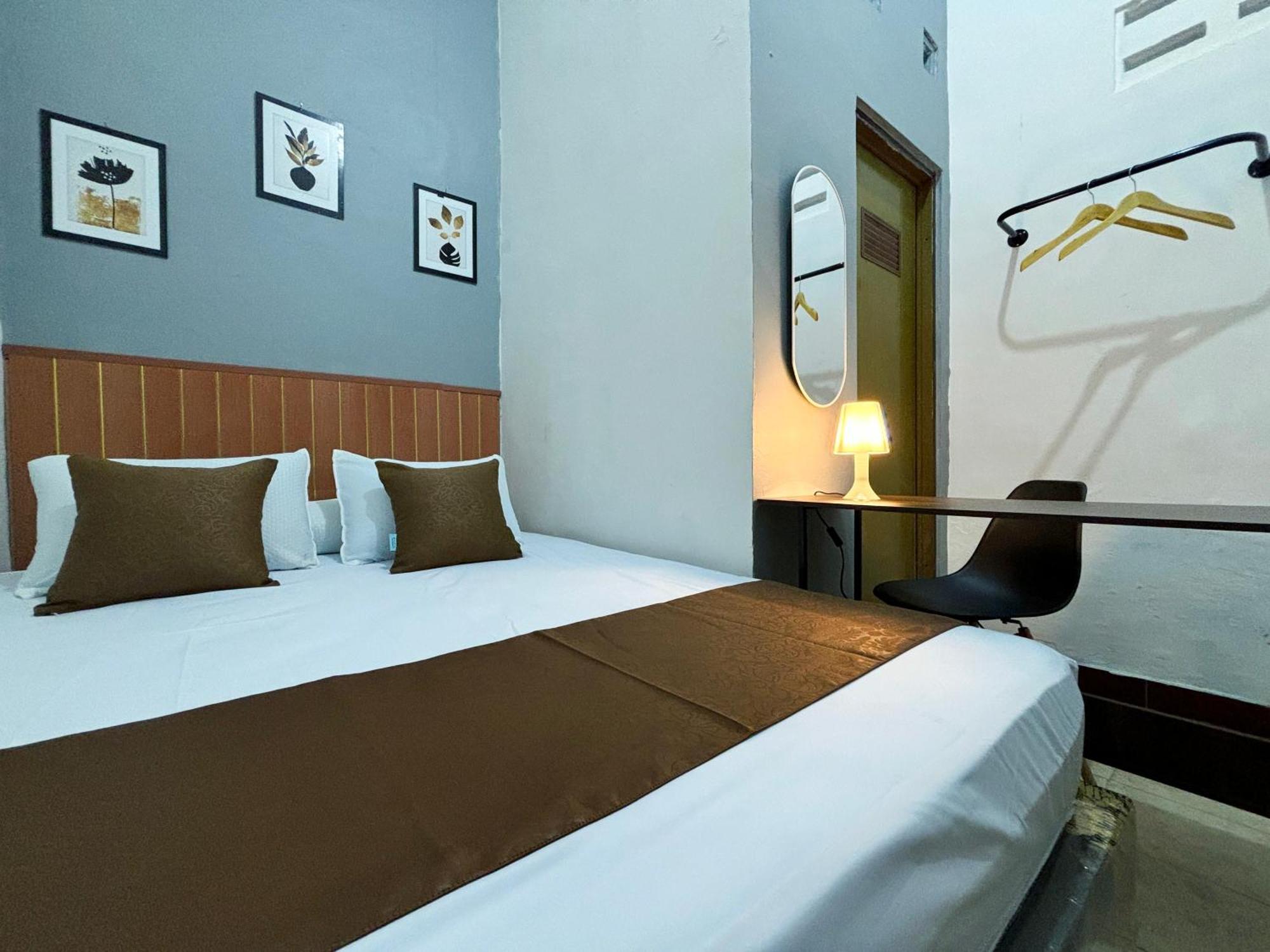 Jogja Day Inn Yogyakarta Kültér fotó